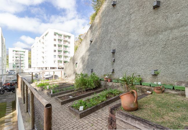 Apartamento em Petropolis - Apartamento pet friendly com rede, Wi-fi e garagem Apartamento em Petropolis - Apartamento pet friendly com rede, Wi-fi e garagem