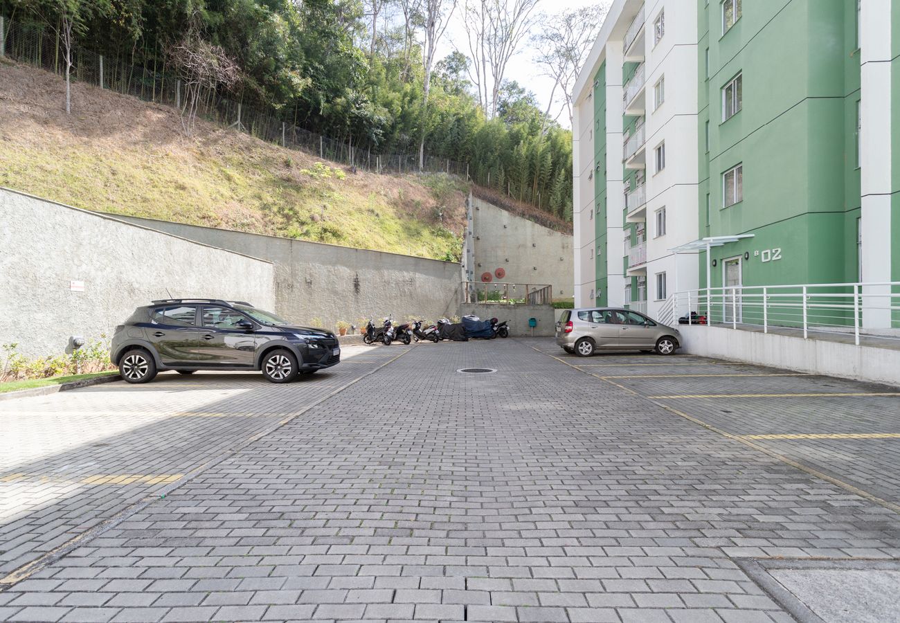 Apartamento em Petropolis - Apartamento pet friendly com rede, Wi-fi e garagem Apartamento em Petropolis - Apartamento pet friendly com rede, Wi-fi e garagem