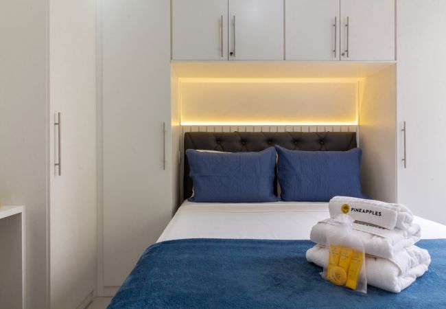 Apartamento em Rio de Janeiro - Poucos Passos da Praia de Copacabana | PF512 Apartamento em Rio de Janeiro - Poucos Passos da Praia de Copacabana | PF512