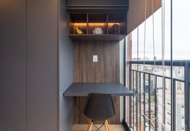 Estúdio em São Paulo - Vista da cidade do 22 andar  Estúdio em São Paulo - Vista da cidade do 22 andar