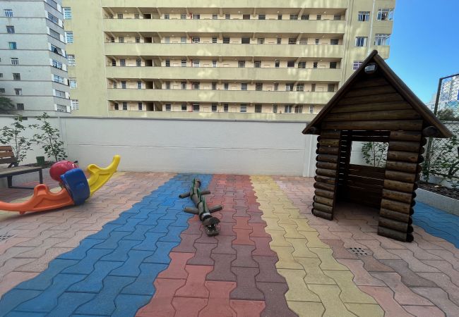 Estúdio em São Paulo - Vista da cidade do 22 andar  Estúdio em São Paulo - Vista da cidade do 22 andar