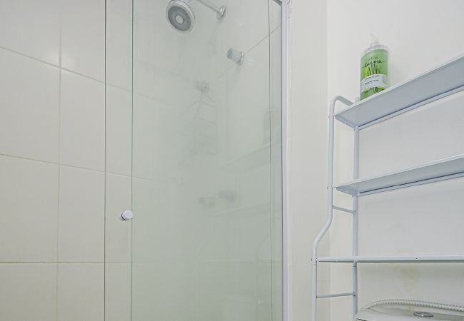 Apartamento em São Paulo - Apto c/ piscina, academia e garagem na Zona Sul Apartamento em São Paulo - Apto c/ piscina, academia e garagem na Zona Sul