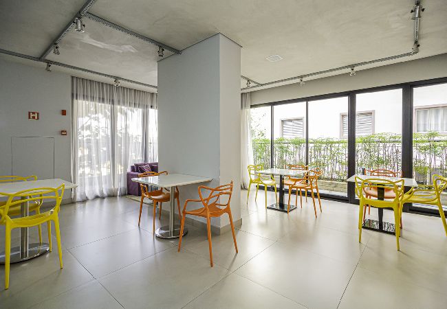 Apartamento em São Paulo - Apto c/ piscina, academia e garagem na Zona Sul Apartamento em São Paulo - Apto c/ piscina, academia e garagem na Zona Sul