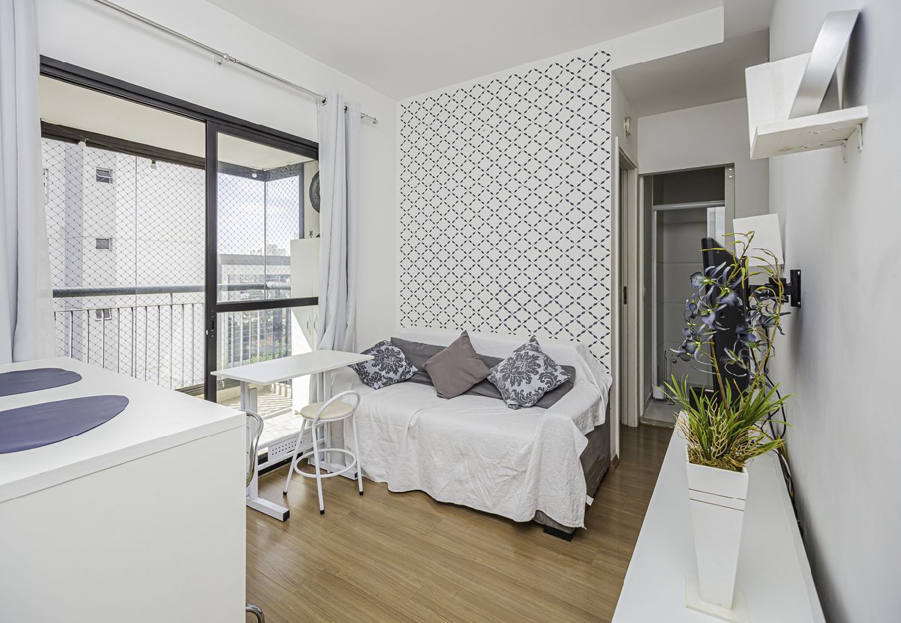 Apartamento em São Paulo - Apto c/ piscina, academia e garagem na Zona Sul Apartamento em São Paulo - Apto c/ piscina, academia e garagem na Zona Sul