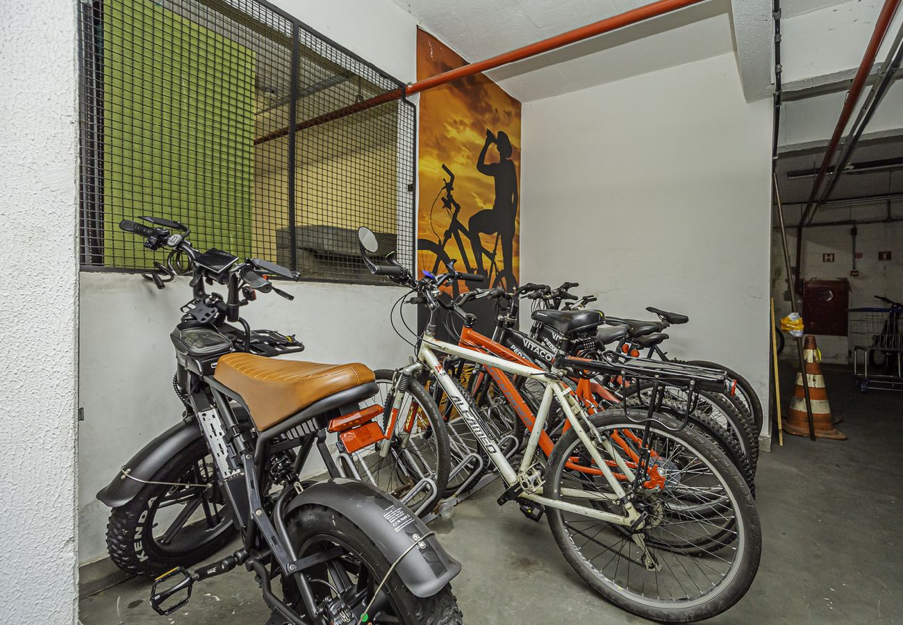 Apartamento em São Paulo - Apto c/ piscina, academia e garagem na Zona Sul Apartamento em São Paulo - Apto c/ piscina, academia e garagem na Zona Sul