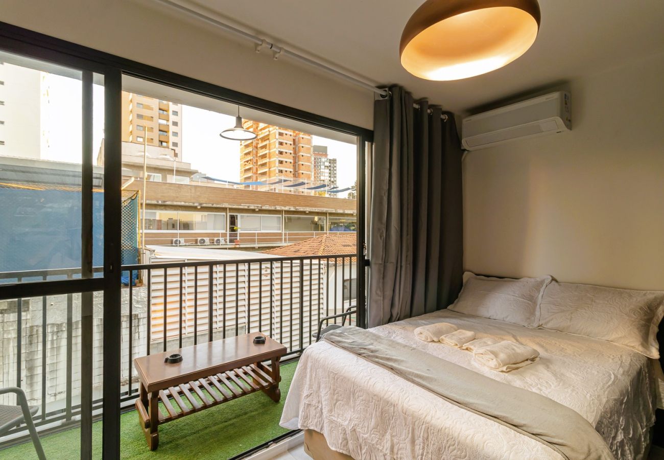 Apartamento em São Paulo - Studio c/ academia e piscina a 3 min do Allianz Apartamento em São Paulo - Studio c/ academia e piscina a 3 min do Allianz