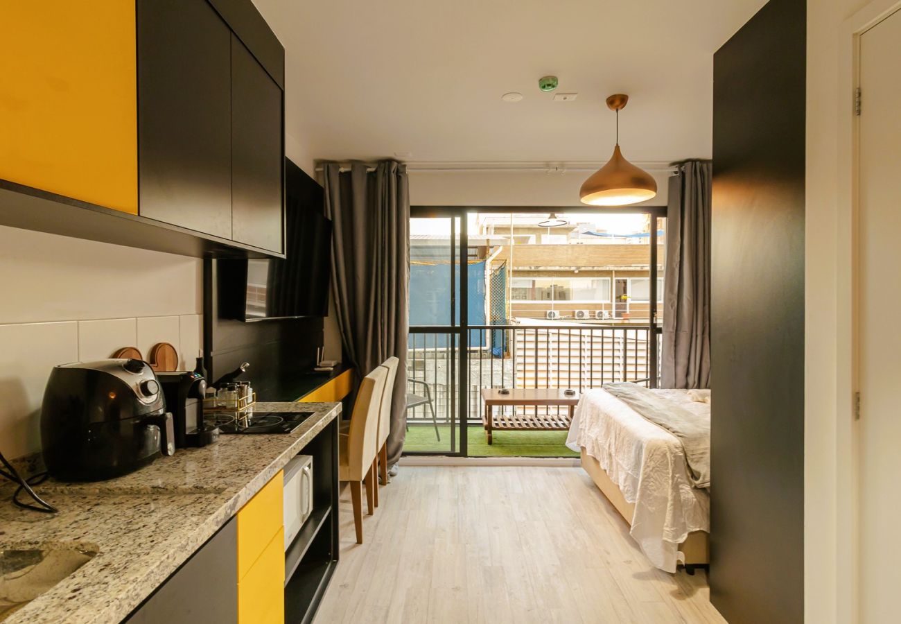 Apartamento em São Paulo - Studio c/ academia e piscina a 3 min do Allianz Apartamento em São Paulo - Studio c/ academia e piscina a 3 min do Allianz