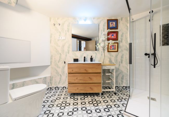Apartamento em Madrid - Dúplex Moderno con 2 Dormitorios, Cocina Equipada – Confort y Estilo.Temporal Apartamento em Madrid - Dúplex Moderno con 2 Dormitorios, Cocina Equipada – Confort y Estilo.Temporal
