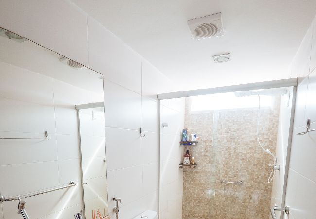 Apartamento em João Pessoa - Apto Pet-friendly c/ piscina, wi-fi, ar e garagem  Apartamento em João Pessoa - Apto Pet-friendly c/ piscina, wi-fi, ar e garagem