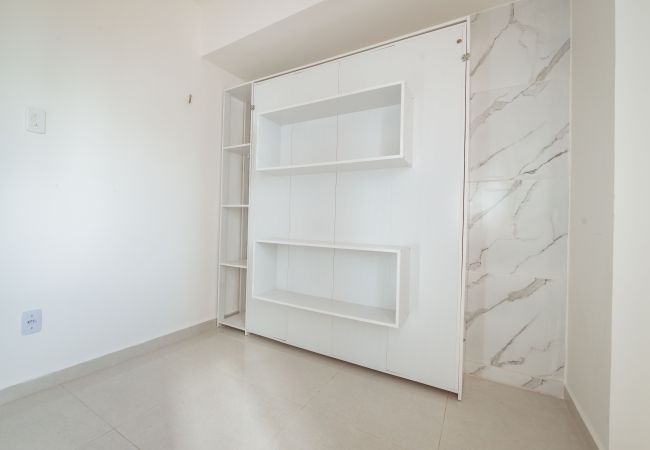 Apartamento em João Pessoa - Apto Pet-friendly c/ piscina, wi-fi, ar e garagem  Apartamento em João Pessoa - Apto Pet-friendly c/ piscina, wi-fi, ar e garagem