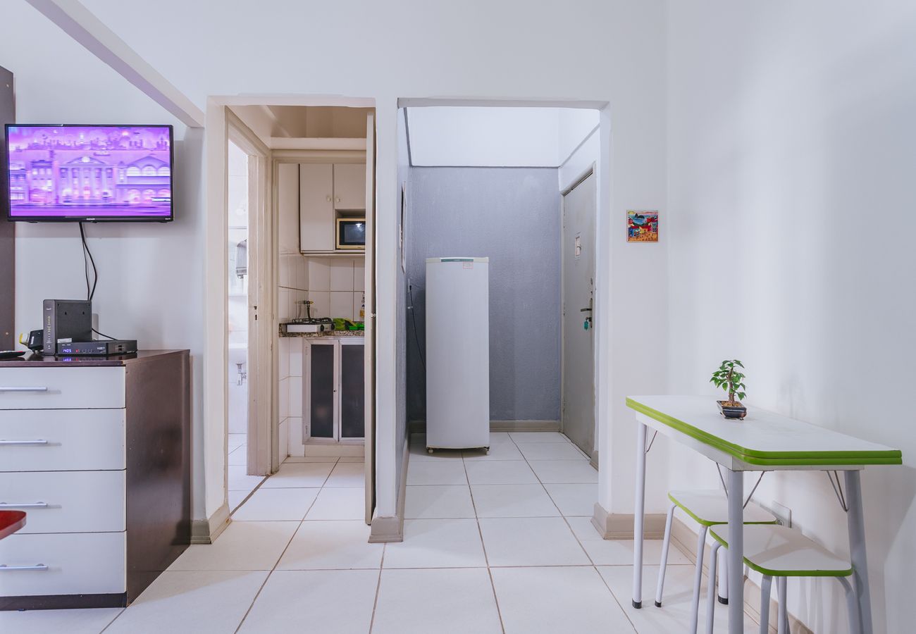 Apartamento em Rio de Janeiro - Studio com Wi-Fi e Ar a 45m da Praia de Copacabana Apartamento em Rio de Janeiro - Studio com Wi-Fi e Ar a 45m da Praia de Copacabana