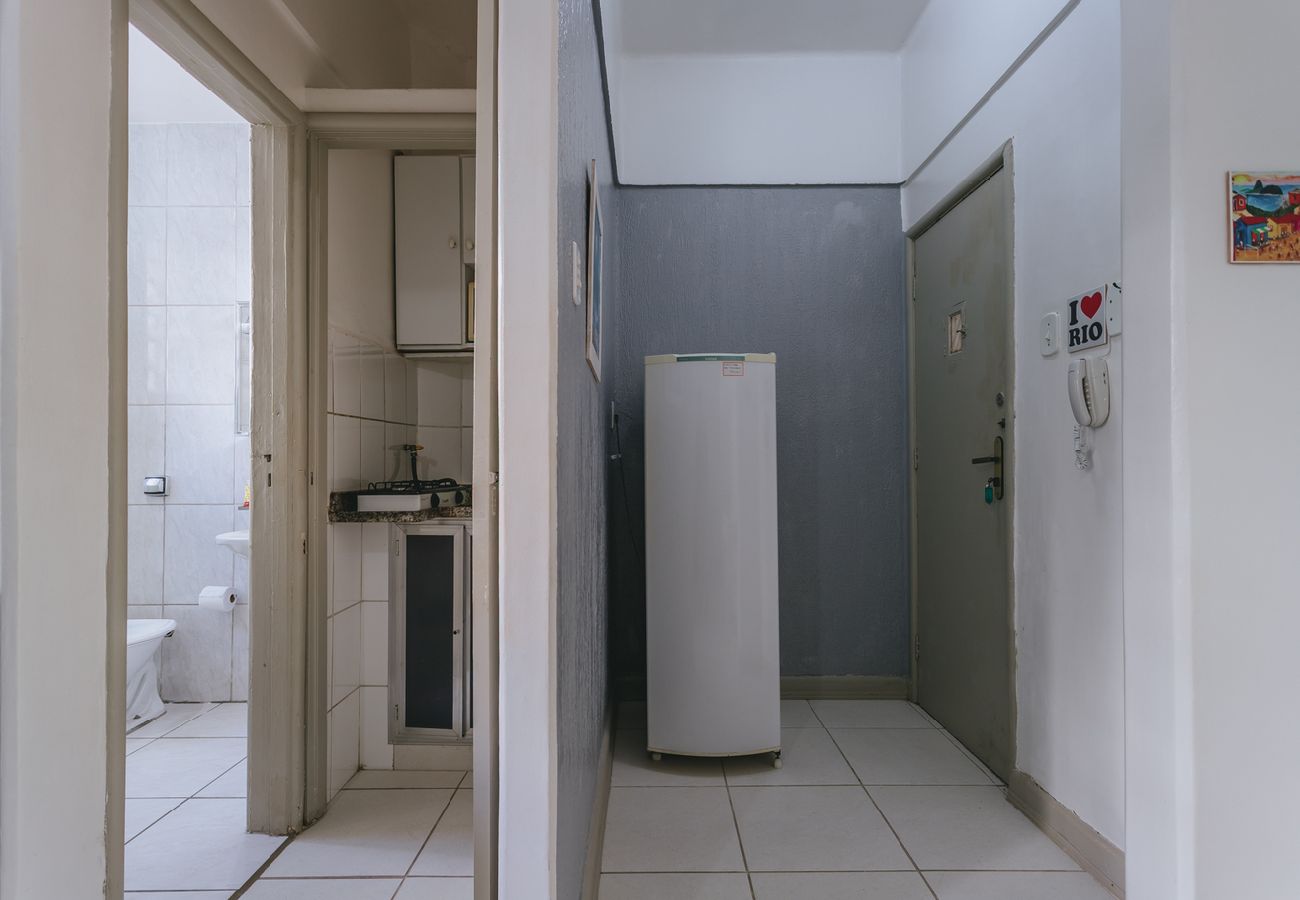 Apartamento em Rio de Janeiro - Studio com Wi-Fi e Ar a 45m da Praia de Copacabana Apartamento em Rio de Janeiro - Studio com Wi-Fi e Ar a 45m da Praia de Copacabana