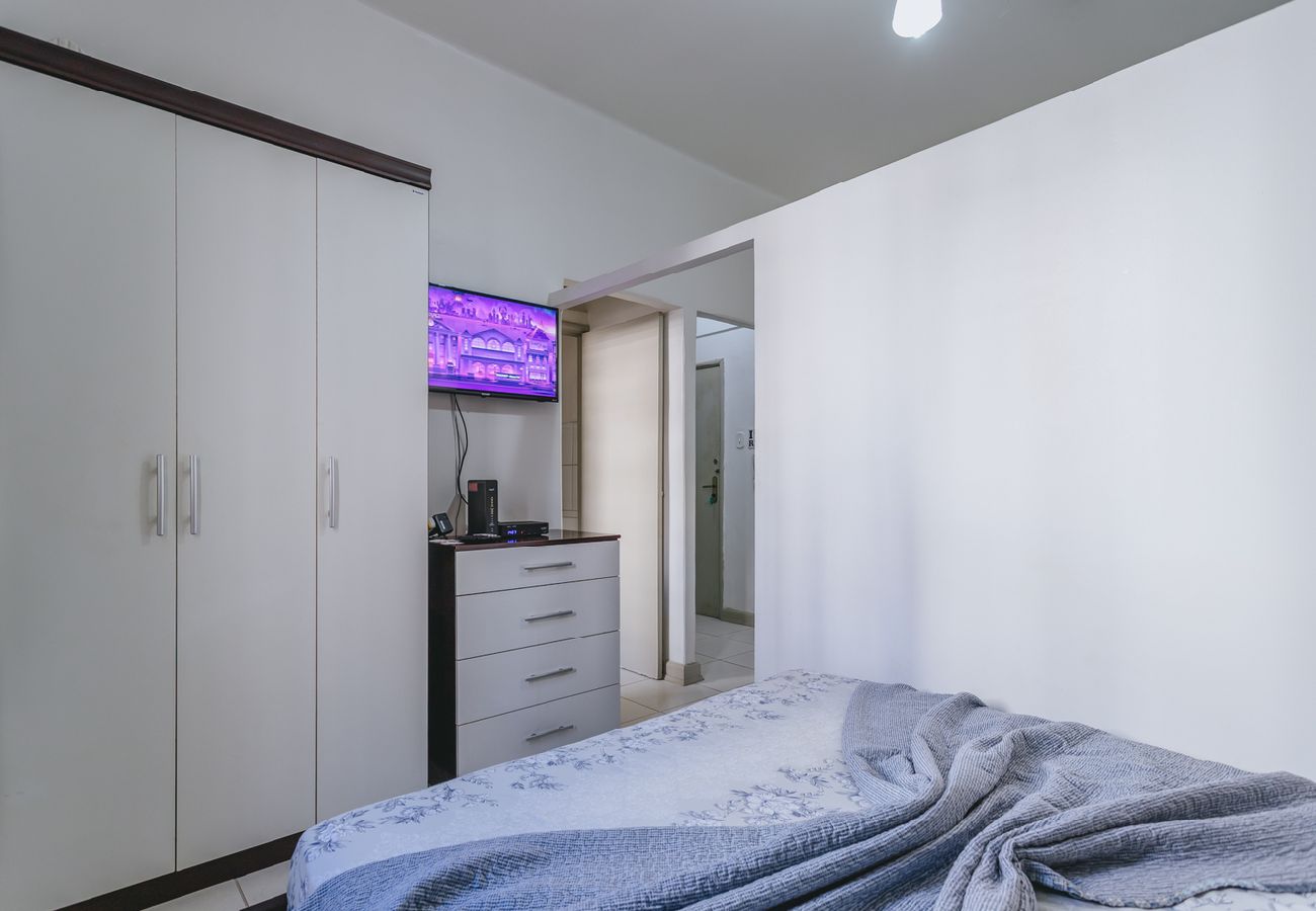 Apartamento em Rio de Janeiro - Studio com Wi-Fi e Ar a 45m da Praia de Copacabana Apartamento em Rio de Janeiro - Studio com Wi-Fi e Ar a 45m da Praia de Copacabana