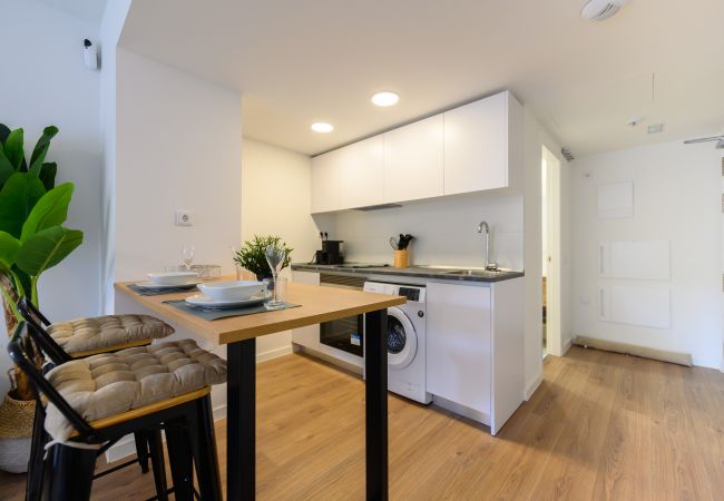 Estúdio em San Sebastián de los Reyes - Estudio con terraza privada y piscina -gimnasio- coworking en Madrid.Temporal  Estúdio em San Sebastián de los Reyes - Estudio con terraza privada y piscina -gimnasio- coworking en Madrid.Temporal