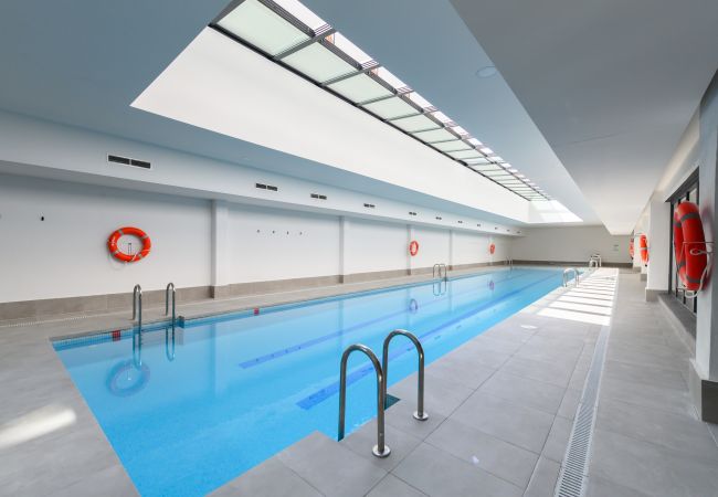 Estúdio em San Sebastián de los Reyes - Estudio con terraza privada y piscina -gimnasio- coworking en Madrid.Temporal  Estúdio em San Sebastián de los Reyes - Estudio con terraza privada y piscina -gimnasio- coworking en Madrid.Temporal