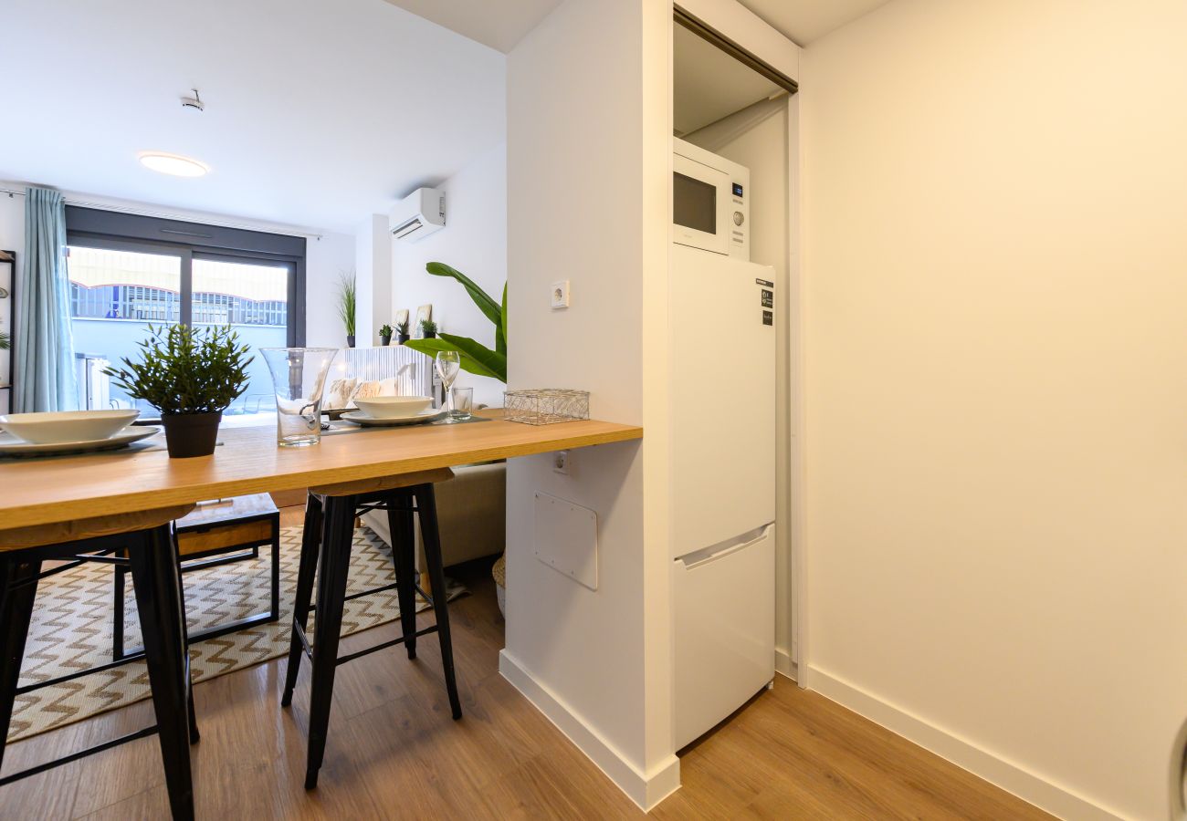 Estúdio em San Sebastián de los Reyes - Estudio con terraza privada y piscina -gimnasio- coworking en Madrid.Temporal  Estúdio em San Sebastián de los Reyes - Estudio con terraza privada y piscina -gimnasio- coworking en Madrid.Temporal