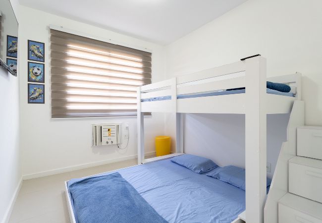 Apartamento em Rio de Janeiro - Apto c/ Piscina e Quadras no Recreio Apartamento em Rio de Janeiro - Apto c/ Piscina e Quadras no Recreio