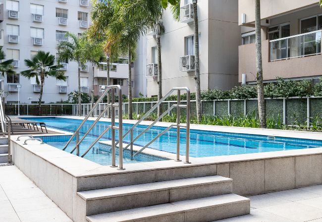 Apartamento em Rio de Janeiro - Apto c/ Piscina e Quadras no Recreio Apartamento em Rio de Janeiro - Apto c/ Piscina e Quadras no Recreio