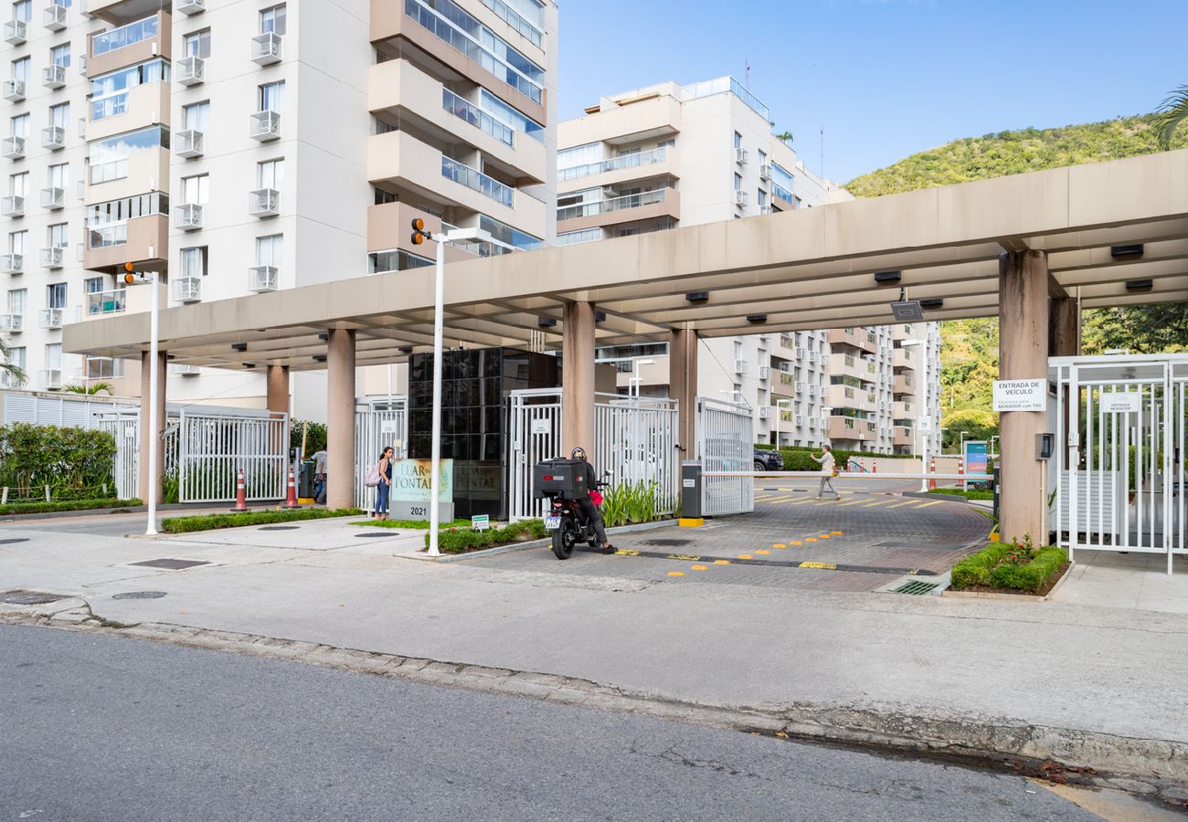 Apartamento em Rio de Janeiro - Apto c/ Piscina e Quadras no Recreio Apartamento em Rio de Janeiro - Apto c/ Piscina e Quadras no Recreio
