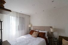Apartamento em São Paulo - Apartamento com lazer, wi-fi e garagem em Jaraguá