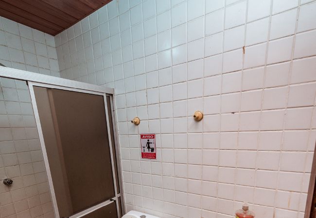 Casa em Cabedelo - Casa c 4 suítes, Piscina, Churrasqueira e Garagem Casa em Cabedelo - Casa c 4 suítes, Piscina, Churrasqueira e Garagem