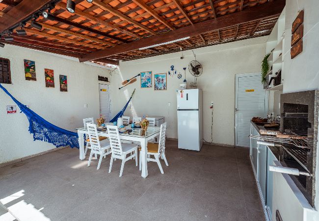 Casa em Cabedelo - Casa c 4 suítes, Piscina, Churrasqueira e Garagem Casa em Cabedelo - Casa c 4 suítes, Piscina, Churrasqueira e Garagem