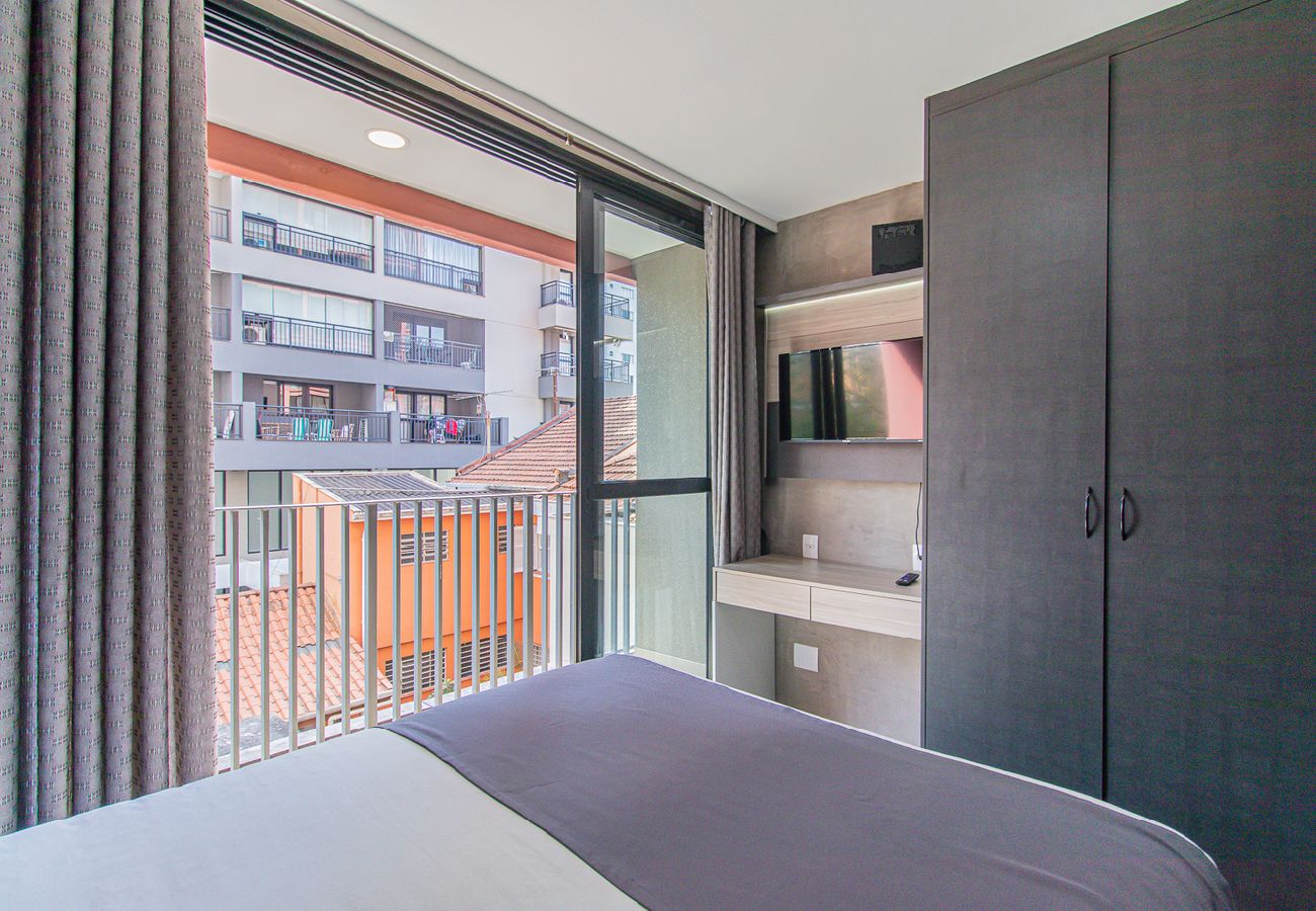 Apartamento em São Paulo - Loft a 10min do metrô c Academia - Vila Mariana Apartamento em São Paulo - Loft a 10min do metrô c Academia - Vila Mariana