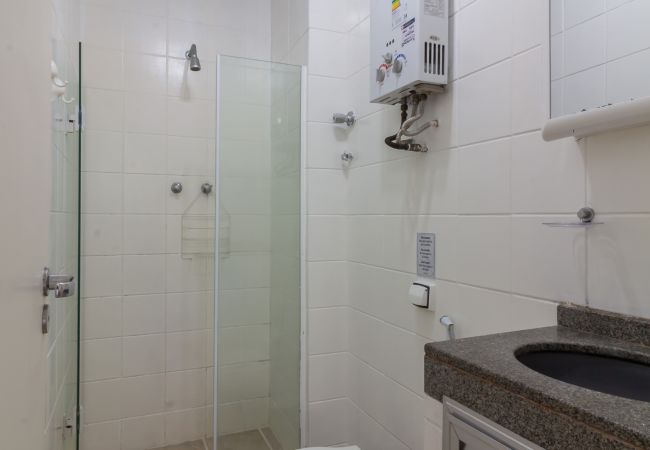 Apartamento em Rio de Janeiro - 6 minutos da praia de Copacabana | NSC904B Apartamento em Rio de Janeiro - 6 minutos da praia de Copacabana | NSC904B