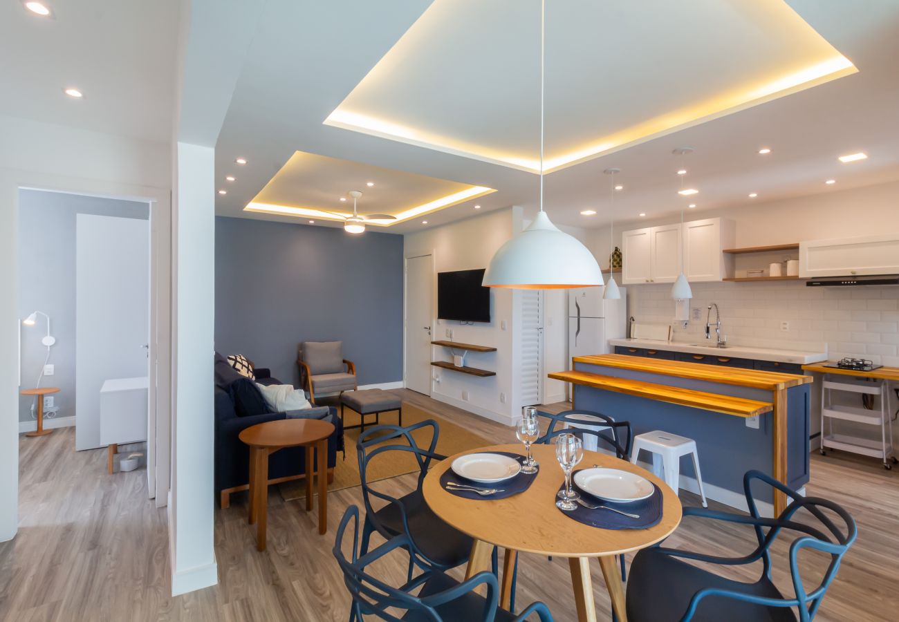 Apartamento em Rio de Janeiro - Encantador na Barra a 1min da praia | LC201B