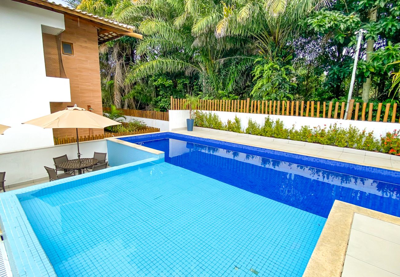 Apartamento em Mata de São João - Apto c churrasqueira, piscina e ducha privativa Apartamento em Mata de São João - Apto c churrasqueira, piscina e ducha privativa