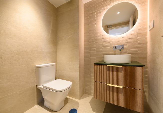 Apartamento em Madrid - Acogedora vivienda en La Latina, una de las zonas más emblemáticas del centro de Madrid.Temporal Apartamento em Madrid - Acogedora vivienda en La Latina, una de las zonas más emblemáticas del centro de Madrid.Temporal