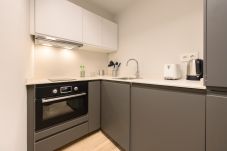 Apartamento em Madrid - Acogedora vivienda en La Latina, una de las zonas más emblemáticas del centro de Madrid.Temporal