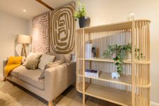 Apartamento em Madrid - Acogedora vivienda en La Latina, una de las zonas más emblemáticas del centro de Madrid.Temporal