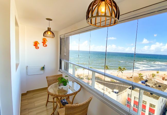Apartamento em Salvador - Flat Beira-Mar com Varanda, Piscina e Academia Apartamento em Salvador - Flat Beira-Mar com Varanda, Piscina e Academia
