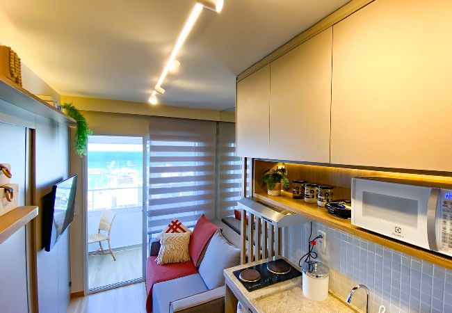 Apartamento em Salvador - Flat Beira-Mar com Varanda, Piscina e Academia Apartamento em Salvador - Flat Beira-Mar com Varanda, Piscina e Academia