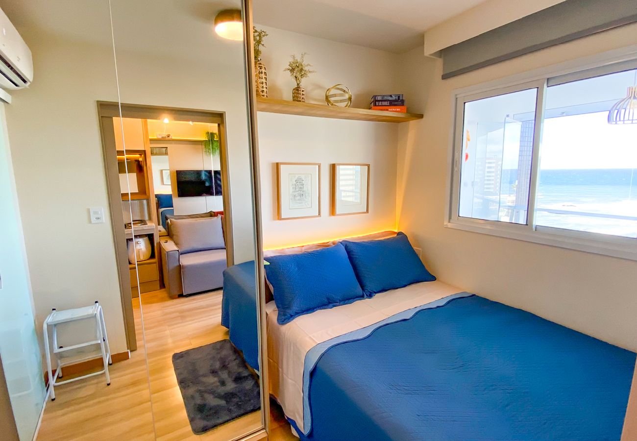 Apartamento em Salvador - Flat Beira-Mar com Varanda, Piscina e Academia Apartamento em Salvador - Flat Beira-Mar com Varanda, Piscina e Academia