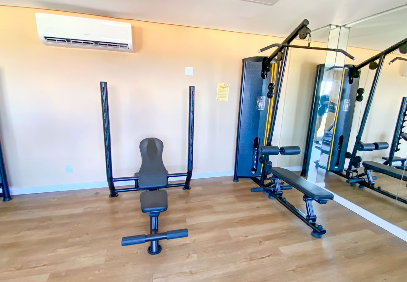 Apartamento em Salvador - Flat Beira-Mar com Varanda, Piscina e Academia Apartamento em Salvador - Flat Beira-Mar com Varanda, Piscina e Academia