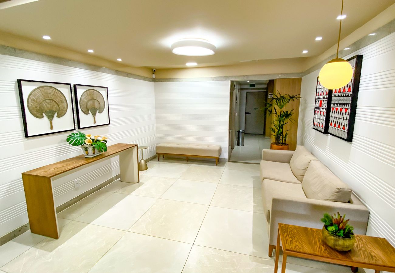 Apartamento em Salvador - Flat Beira-Mar com Varanda, Piscina e Academia Apartamento em Salvador - Flat Beira-Mar com Varanda, Piscina e Academia