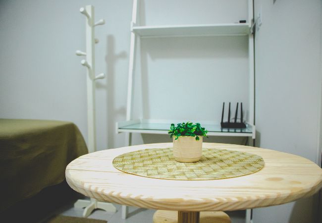 Apartamento em Itajubá - Ótima kitnet prox à UNIFEI com Wi-Fi e Smart TV Apartamento em Itajubá - Ótima kitnet prox à UNIFEI com Wi-Fi e Smart TV