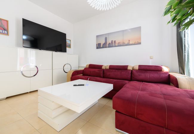 Apartamento em Madrid - Apartamento de 2 Dormitorios a Pasos de Gran Vía: Vive en el Corazón de Madrid Apartamento em Madrid - Apartamento de 2 Dormitorios a Pasos de Gran Vía: Vive en el Corazón de Madrid
