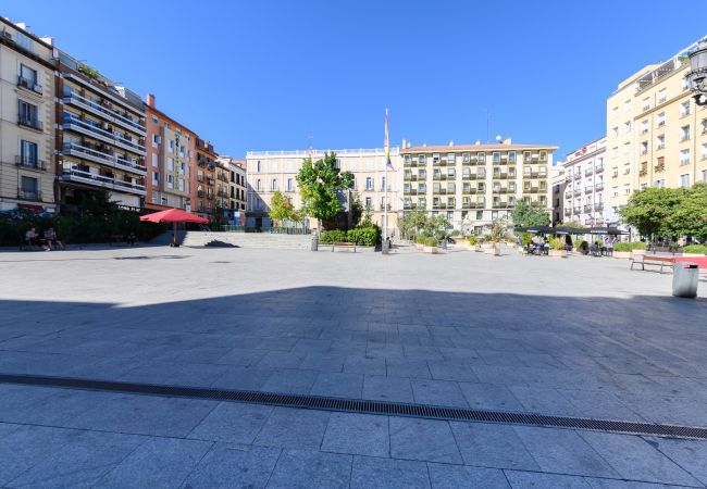 Apartamento em Madrid - Apartamento de 2 Dormitorios a Pasos de Gran Vía: Vive en el Corazón de Madrid Apartamento em Madrid - Apartamento de 2 Dormitorios a Pasos de Gran Vía: Vive en el Corazón de Madrid
