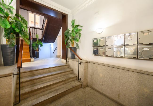 Apartamento em Madrid - Apartamento de 2 Dormitorios a Pasos de Gran Vía: Vive en el Corazón de Madrid Apartamento em Madrid - Apartamento de 2 Dormitorios a Pasos de Gran Vía: Vive en el Corazón de Madrid