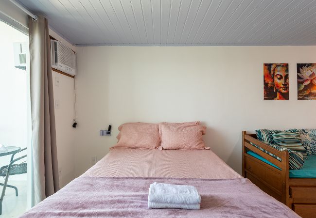 Apartamento em Mangaratiba - Loft vista mar com varanda em Mangaratiba Apartamento em Mangaratiba - Loft vista mar com varanda em Mangaratiba