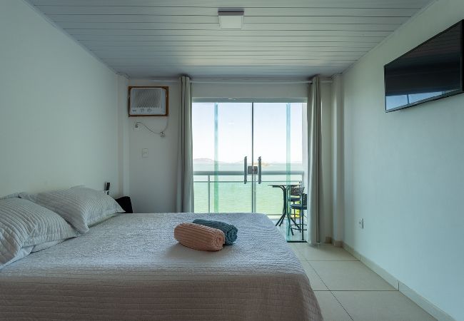 Apartamento em Mangaratiba - Loft com varanda e vista para o mar em Mangaratiba Apartamento em Mangaratiba - Loft com varanda e vista para o mar em Mangaratiba