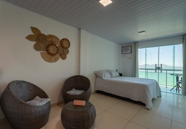 Apartamento em Mangaratiba - Loft com varanda e vista para o mar em Mangaratiba Apartamento em Mangaratiba - Loft com varanda e vista para o mar em Mangaratiba