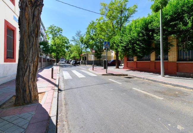 Apartamento em Madrid - Acogedor Piso con Terraza y Espacios para Teletrabajo en Madrid  Apartamento em Madrid - Acogedor Piso con Terraza y Espacios para Teletrabajo en Madrid