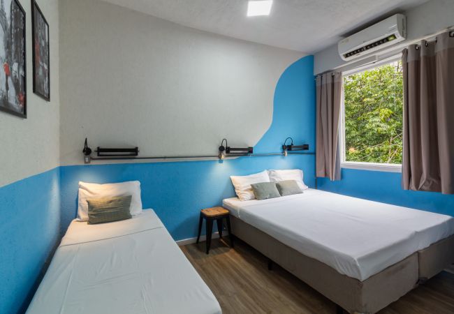 Quarto em Rio de Janeiro - Hostel Leblon - suíte privativa tripla