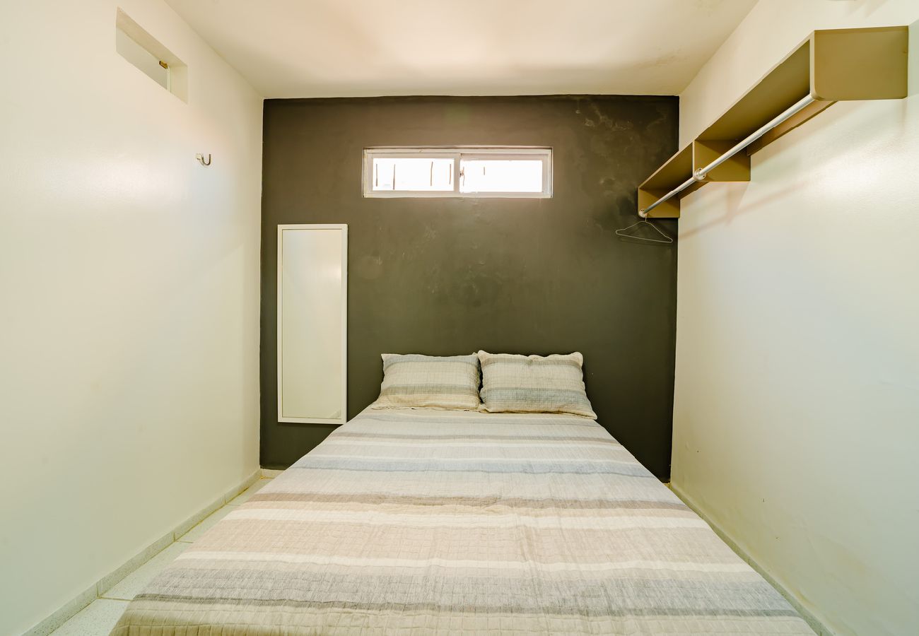 Apartamento em Fortaleza - Flat para 2 Pessoas a poucos metros do Aeroporto Apartamento em Fortaleza - Flat para 2 Pessoas a poucos metros do Aeroporto