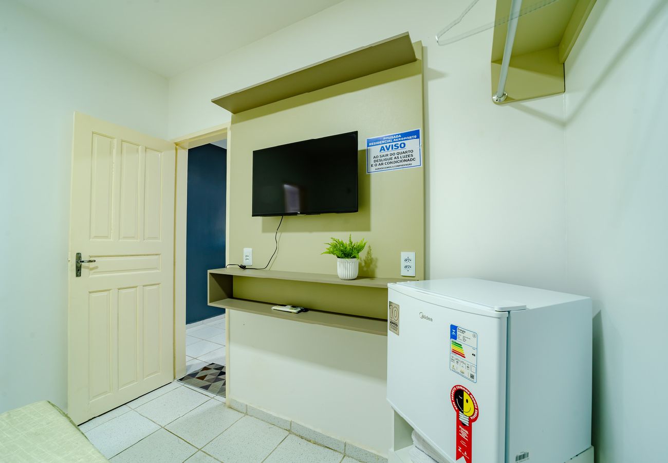 Apartamento em Fortaleza - Flat com Wi-Fi a Poucos Metros do Aeroporto Apartamento em Fortaleza - Flat com Wi-Fi a Poucos Metros do Aeroporto