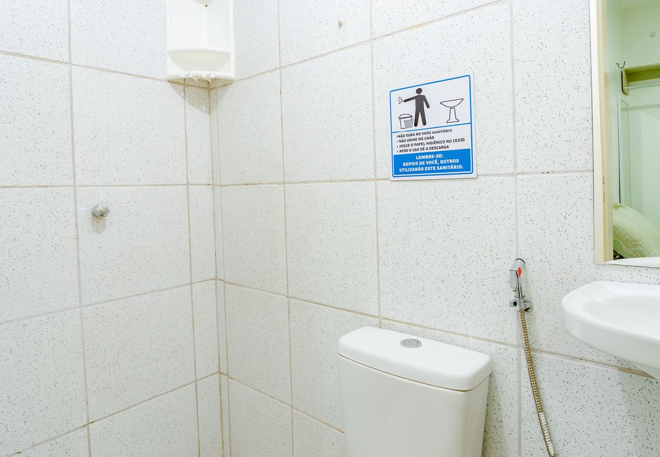 Apartamento em Fortaleza - Flat com Wi-Fi a Poucos Metros do Aeroporto Apartamento em Fortaleza - Flat com Wi-Fi a Poucos Metros do Aeroporto